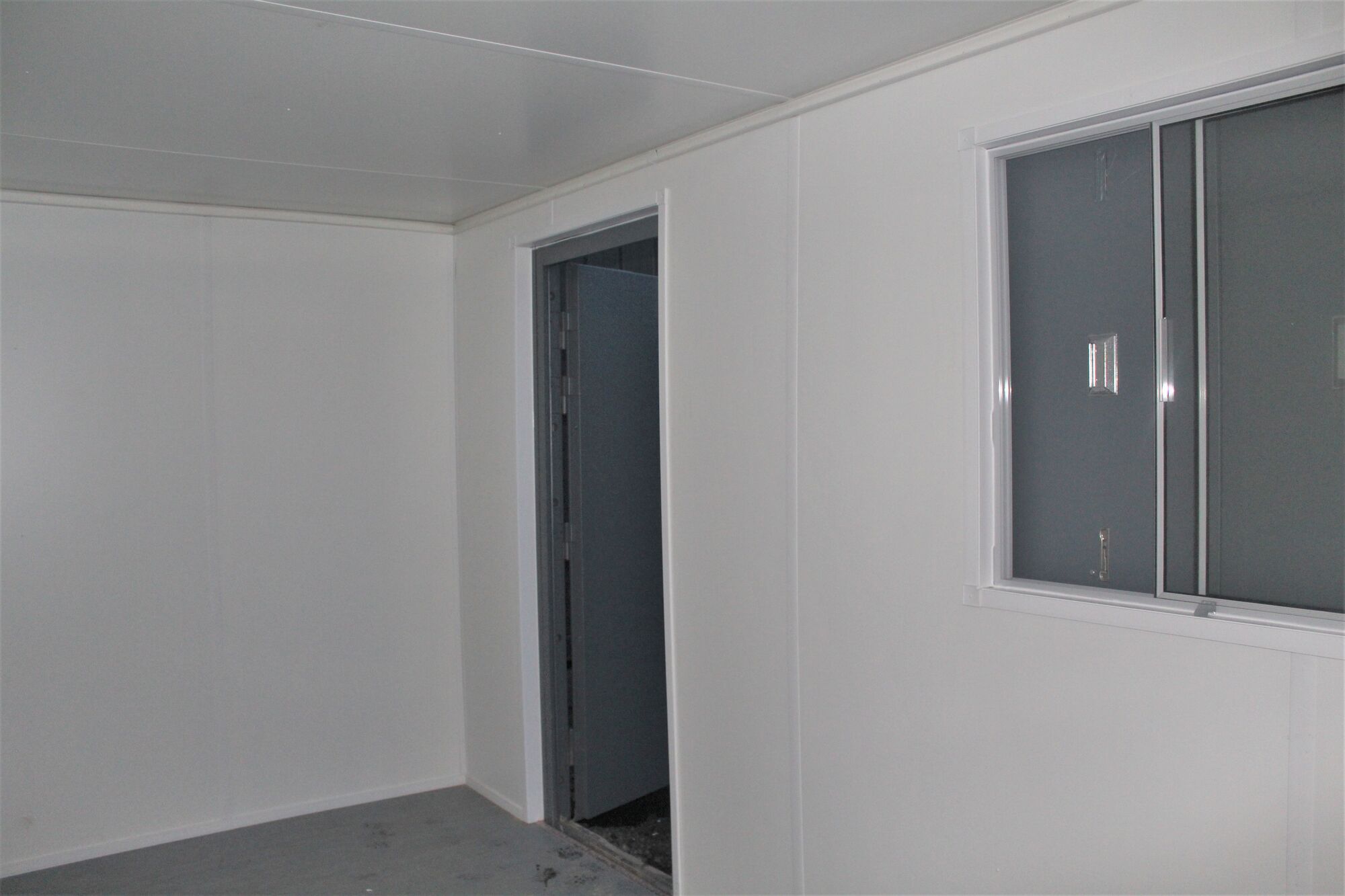 SHIPPING CONTAINERS 20ft ModiBox Office - Image 4