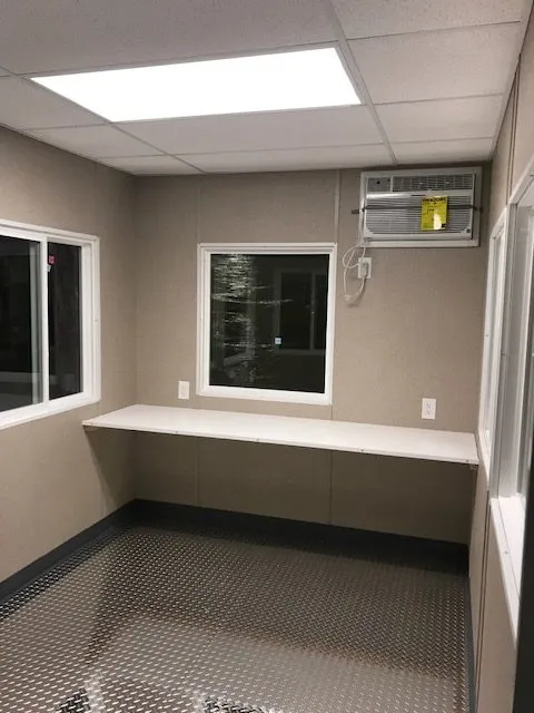 8×10 Guard Booth - Image 5