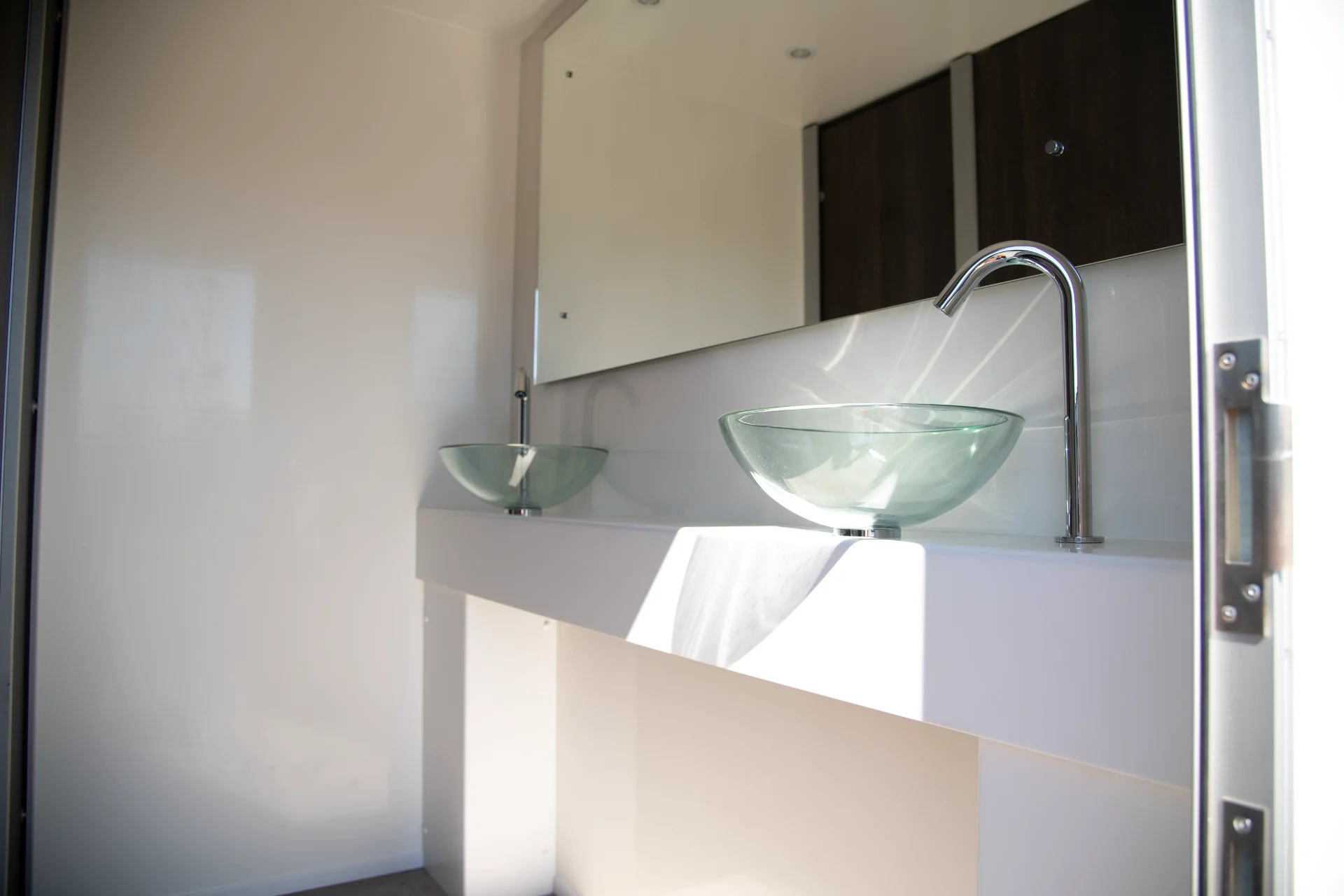 Towable Toilet 2+2 - Image 6